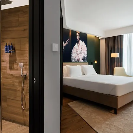 Radisson Blu Hotel, Choruslife 酒店 4*
