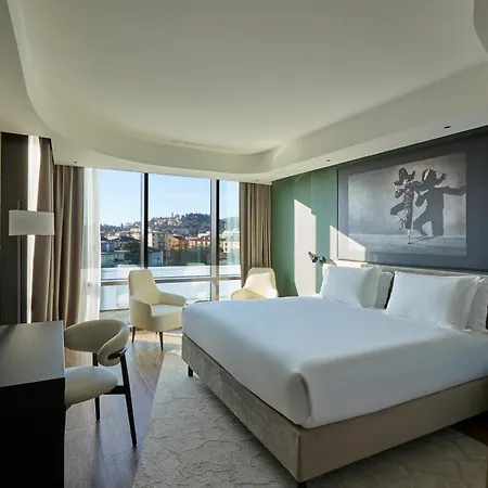 Radisson Blu Hotel, Choruslife 酒店 4*